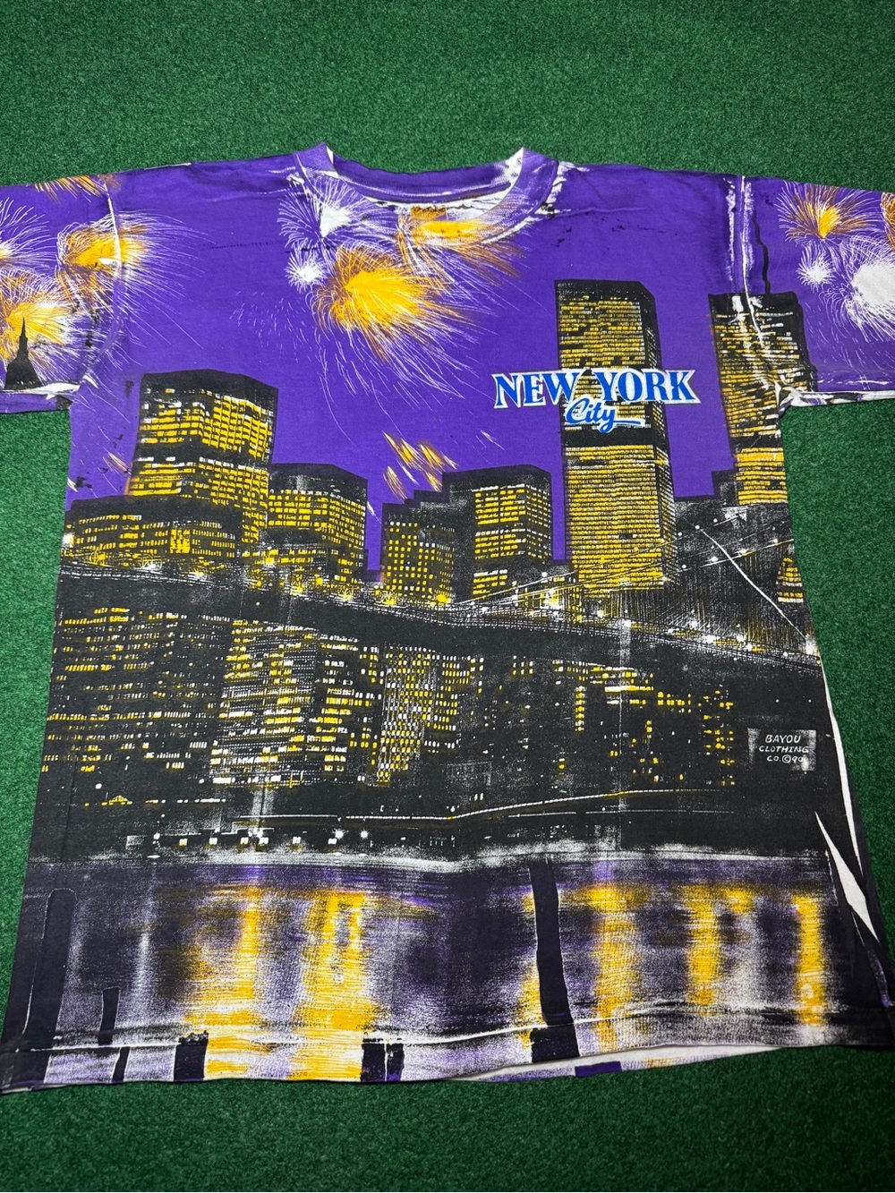 New York City NYC Vintage AOP T Shirt Skyline Skyscrapper XL T Shirt - Picture 2 of 7